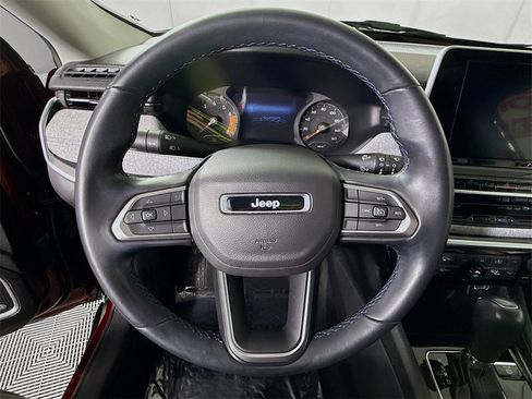 Used 2022 Jeep Compass Latitude w/ Sun and Sound Group image 21