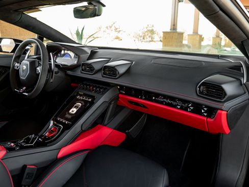 Used 2023 Lamborghini Huracan EVO image 26