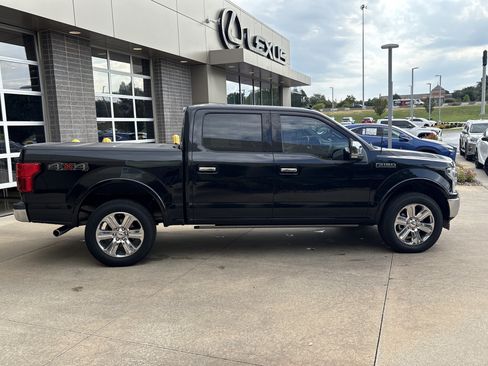 Used 2018 Ford F150 Lariat w/ Equipment Group 502A Luxury AWD/4WD image 14