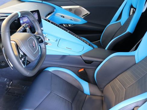 Used 2023 Chevrolet Corvette Stingray Premium Conv w/ Z51 Performance Package image 20