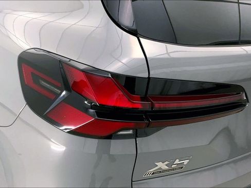 Certified 2025 BMW X5 xDrive40i w/ Parking Assistance Package image 28