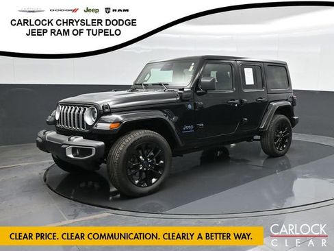 Used 2025 Jeep Wrangler Sahara w/ Safety Group AWD/4WD image 7