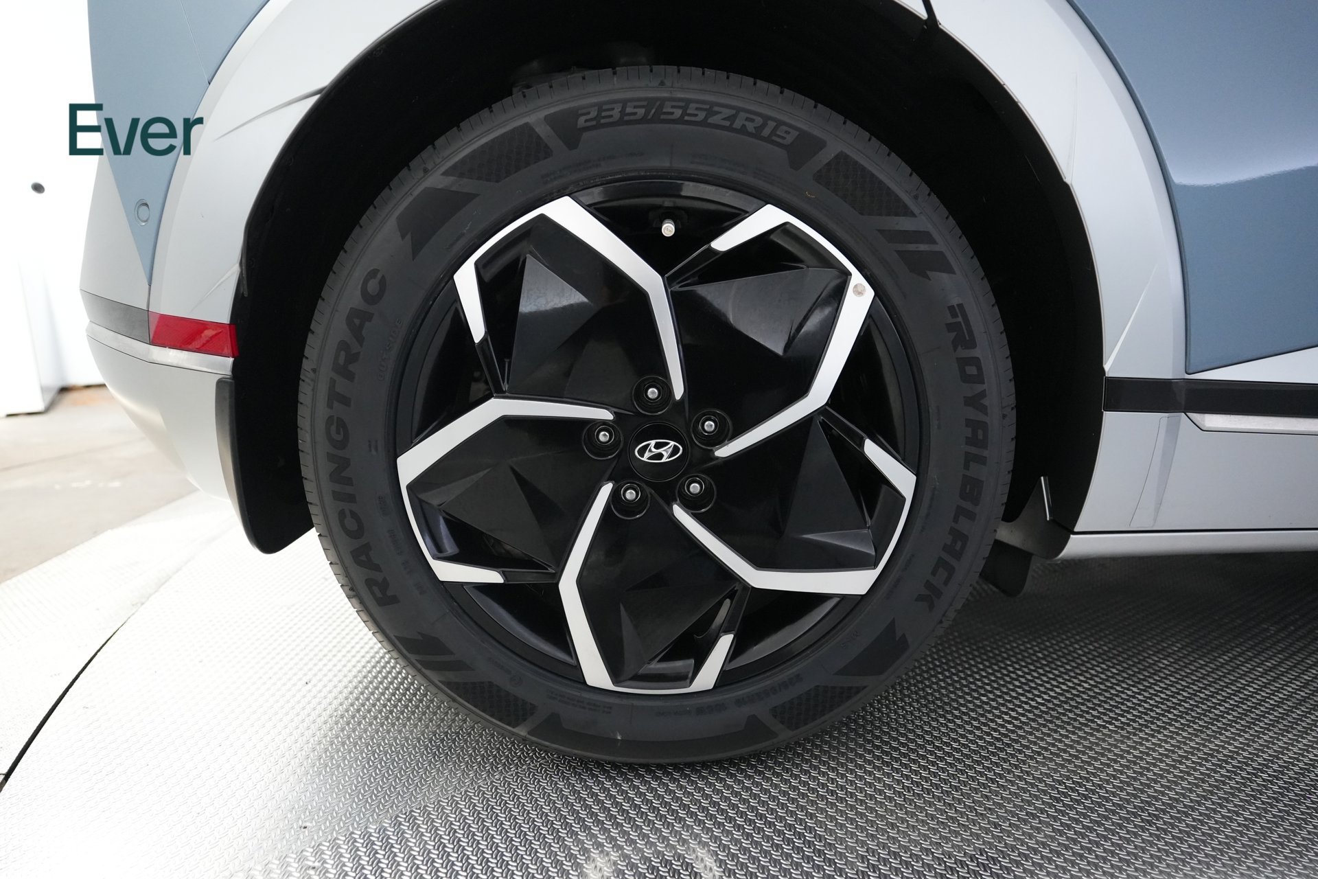 Used 2024 Hyundai Ioniq 5 Limited RWD image 21