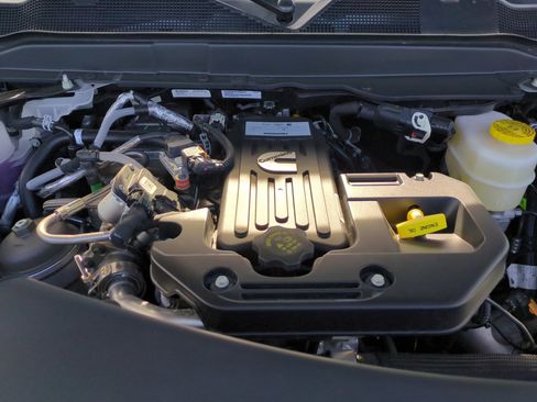 New 2026 RAM 3500 Big Horn AWD/4WD image 22