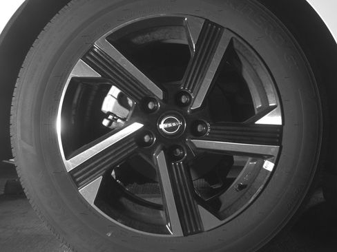 Used 2025 Nissan Sentra SV image 15