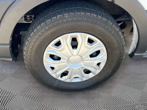 Used 2022 Ford E-Transit 148 High Roof Extended RWD image 29