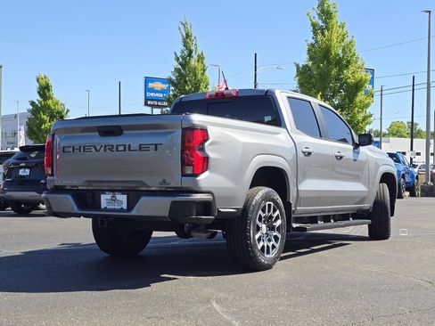 Used 2023 Chevrolet Colorado LT w/ LT Convenience Package III RWD image 28