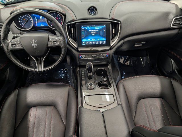 Used 2018 Maserati Ghibli S Q4 AWD/4WD image 23