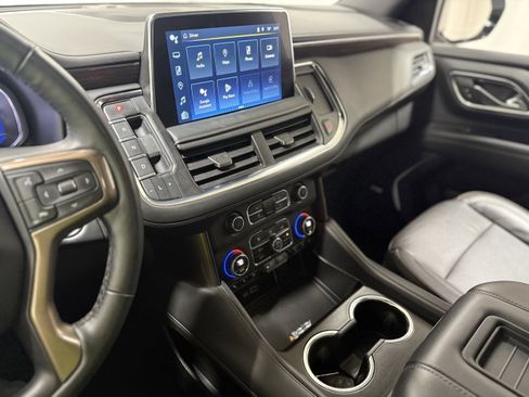 Certified 2023 Chevrolet Suburban High Country image 24