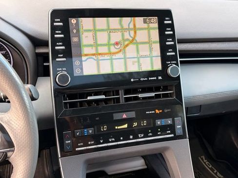 Used 2019 Toyota Avalon Limited w/ Advanced Safety Package FWD image 17