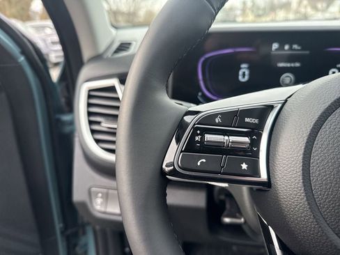 New 2026 Kia Seltos S image 16