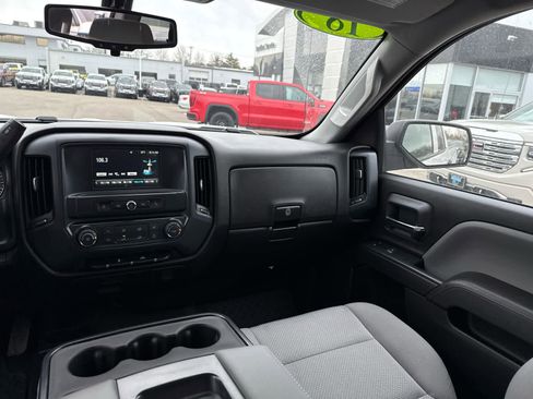 Used 2018 Chevrolet Silverado 1500 Custom w/ Custom Value Package image 14