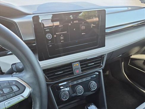 Used 2025 Volkswagen Taos S FWD image 9