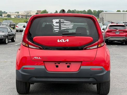 Used 2022 Kia Soul LX w/ Technology Package FWD image 6