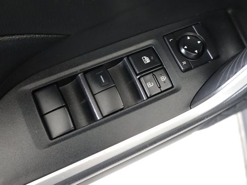 Used 2023 Toyota RAV4 LE FWD image 11