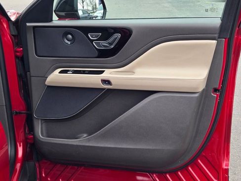 Used 2020 Lincoln Aviator Reserve w/ Equipment Group 201A image 5