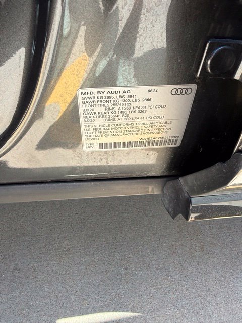 Used 2024 Audi Q5 e Premium Plus w/ Premium Plus Package AWD/4WD image 7