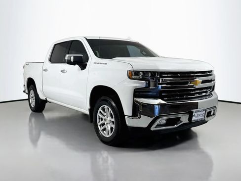 Used 2020 Chevrolet Silverado 1500 LTZ w/ LTZ Convenience Package AWD/4WD image 4