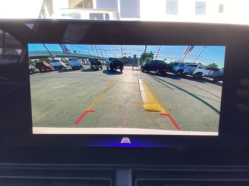 Used 2025 Chevrolet Trax LT w/ LT Convenience Package image 20