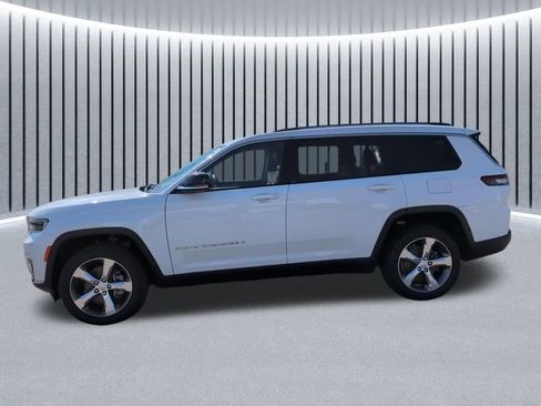 Used 2022 Jeep Grand Cherokee L Limited image 15
