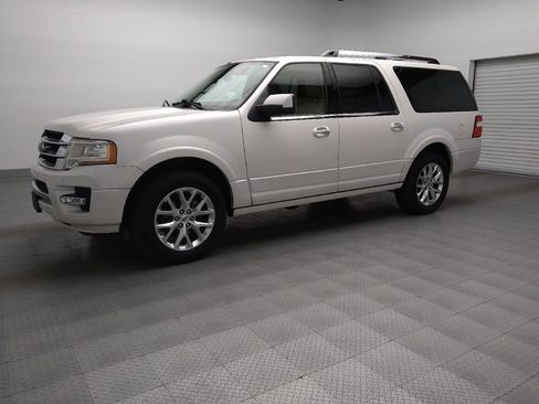 Used 2017 Ford Expedition EL Limited w/ Equipment Group 301A RWD image 2