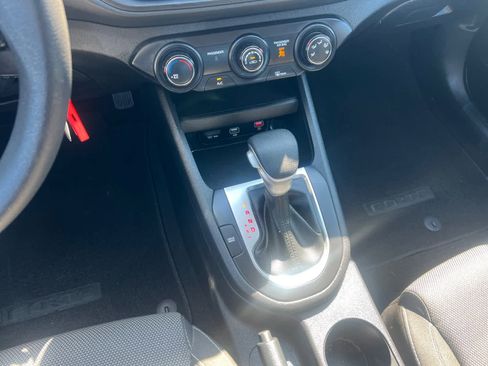 Used 2024 Kia Forte LXS image 13