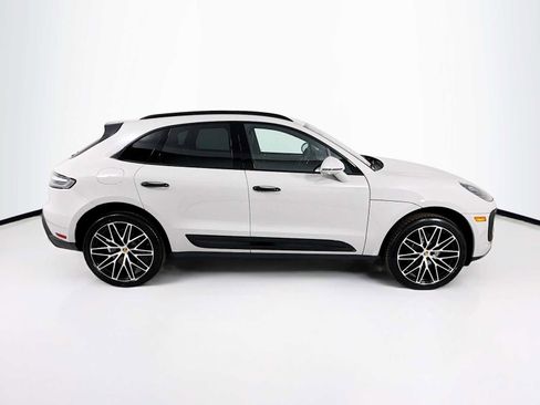 New 2026 Porsche Macan image 8
