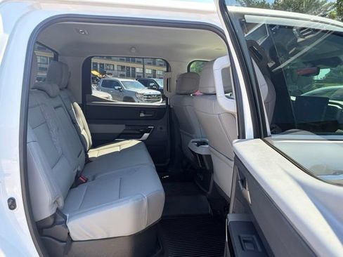 Used 2023 Toyota Tundra Limited AWD/4WD image 29
