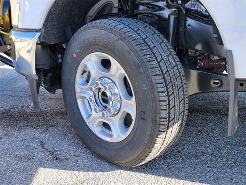 New 2025 Ford F250 XLT w/ Snow Plow Prep Package image 25