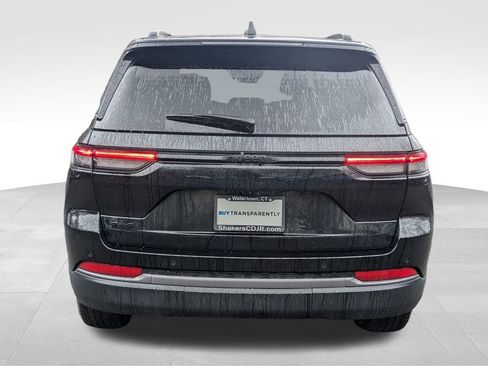 New 2026 Jeep Grand Cherokee Altitude image 4