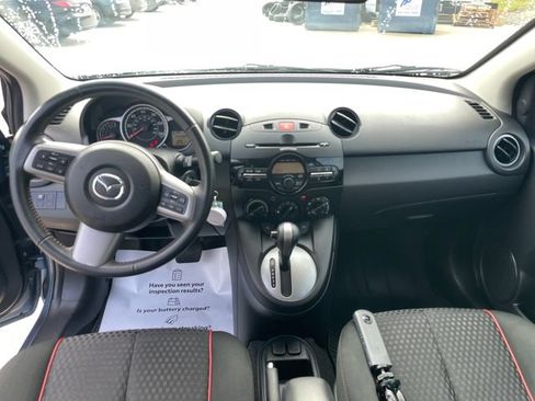 Used 2014 MAZDA MAZDA2 Touring FWD image 22