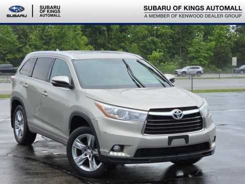 Used 2015 Toyota Highlander Limited AWD/4WD image 1
