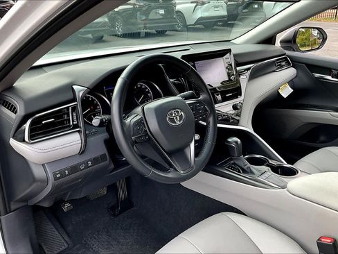 Used 2023 Toyota Camry SE image 17