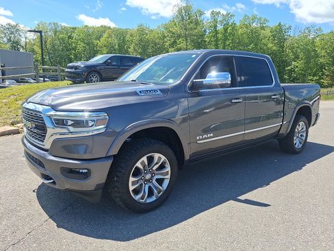Used 2022 RAM 1500 Limited w/ Body Color Bumper Group AWD/4WD image 3
