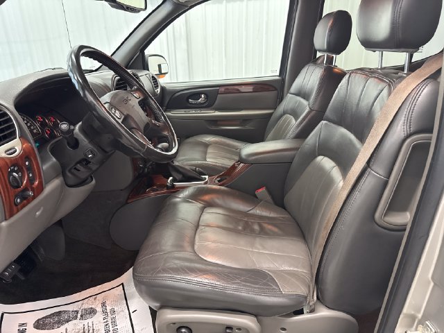 Used 2004 GMC Envoy XL SLT w/ 1SD Preferred Equipment Group AWD/4WD image 9