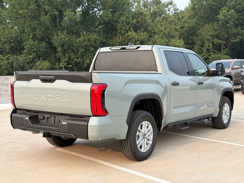New 2026 Toyota Tundra SR5 w/ SR5 Convenience Package AWD/4WD image 4