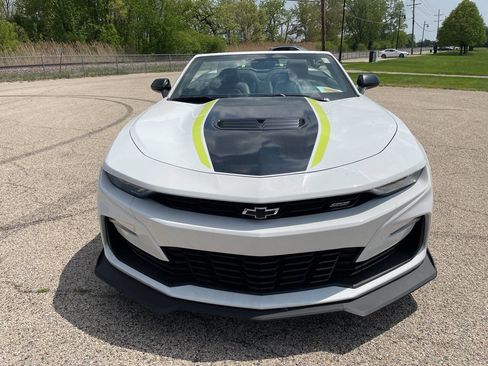 Used 2023 Chevrolet Camaro SS RWD image 16
