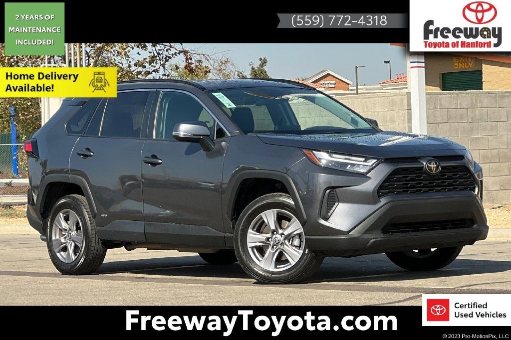 Certified 2025 Toyota RAV4 XLE AWD/4WD image 1
