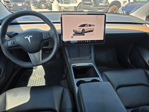 Used 2023 Tesla Model 3 Standard Range RWD image 17