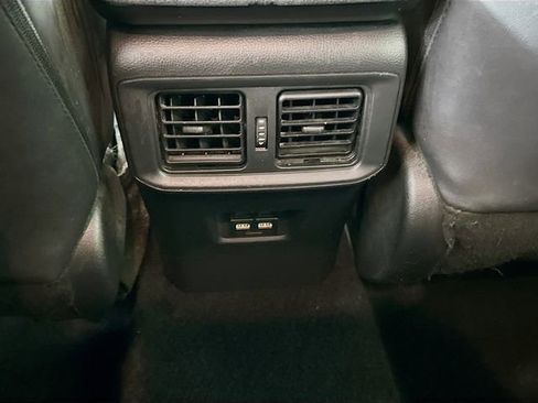 Used 2021 Toyota RAV4 XLE Premium image 27