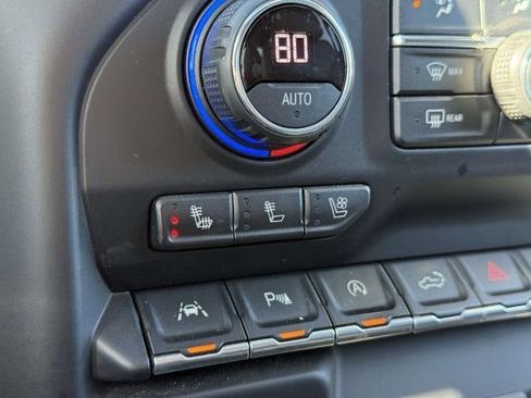 Used 2020 Chevrolet Silverado 1500 High Country w/ Technology Package image 28