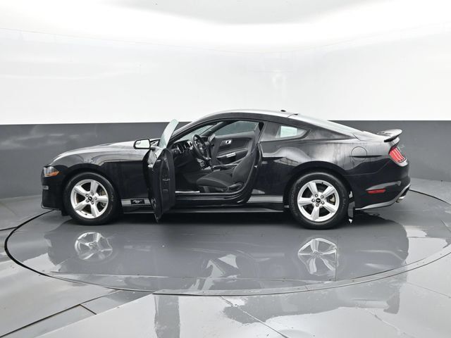 Used 2019 Ford Mustang Coupe RWD image 27