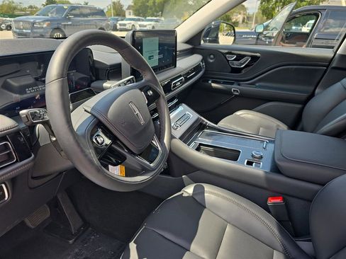 New 2025 Lincoln Aviator 2WD w/ Equipment Group 101A image 20