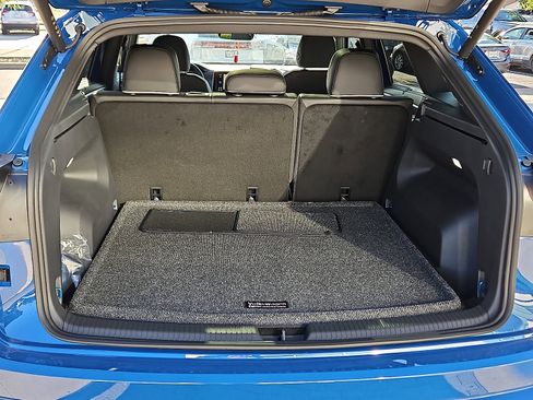 New 2026 Volkswagen Atlas Cross Sport SEL Premium R-Line image 7