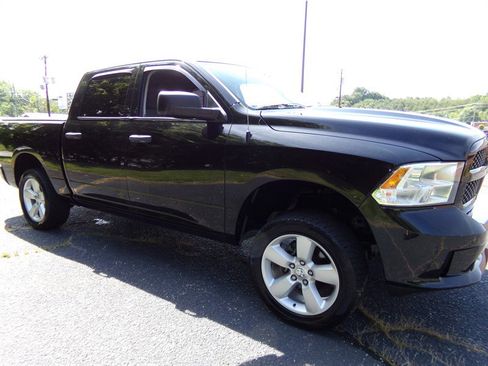 Used 2015 RAM 1500 Express AWD/4WD image 5