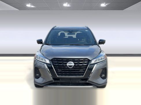 Used 2024 Nissan Kicks SR image 6