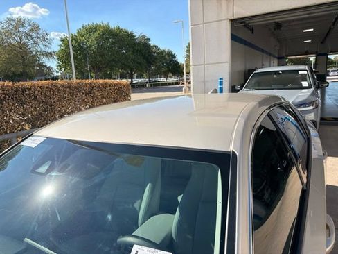 Used 2018 Honda Accord LX image 7
