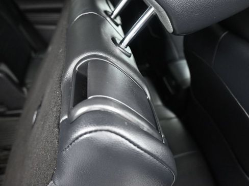 Used 2020 Toyota Highlander XLE AWD/4WD image 48