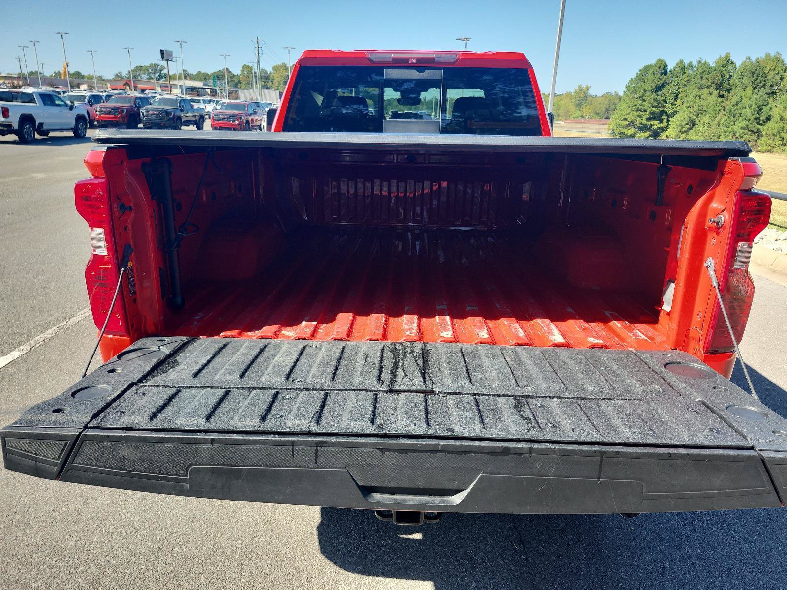 Used 2024 Chevrolet Silverado 2500 LT w/ Convenience Package RWD image 7