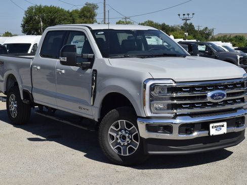 New 2026 Ford F250 Lariat w/ Lariat Premium Package image 3